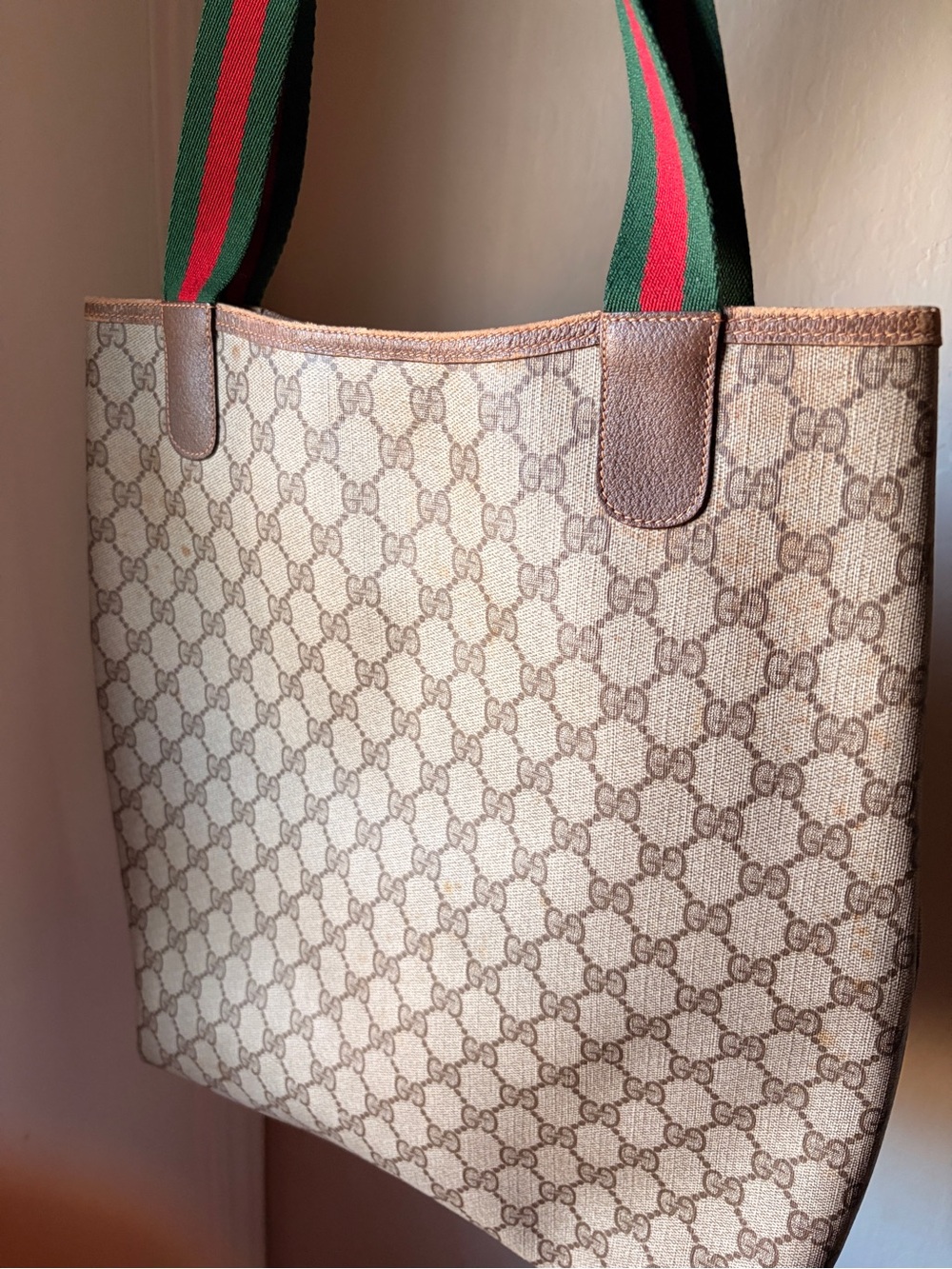 Gucci Beige Brown GG Canvas Tote with Green-Red Stripe Handles - Picture 2 of 13